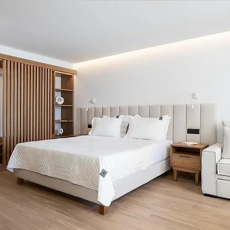 Versante Rousso - Modern Living In Nature's Embrace By Etouri Villa Kaina