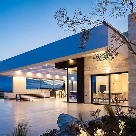 Versante Rousso - Modern Living In Nature's Embrace By Etouri Villa