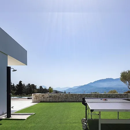 Versante Rousso - Modern Living In Nature's Embrace By Etouri